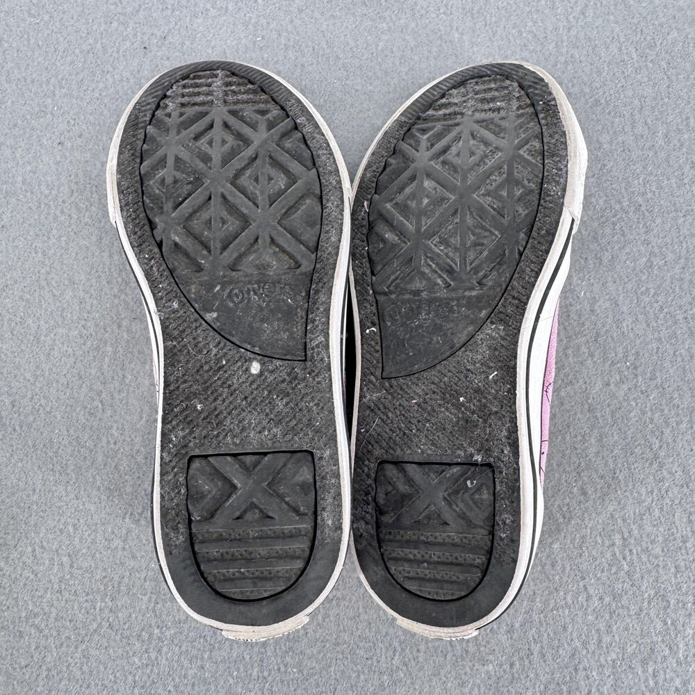 Converse Hello Kitty Chuck Taylor All Star Low Pink Canvas Kids 12 - Picture 6 of 8